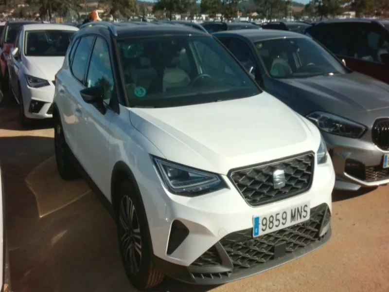 SEAT ARONA Gasolina 2024 segunda-mano Jaén