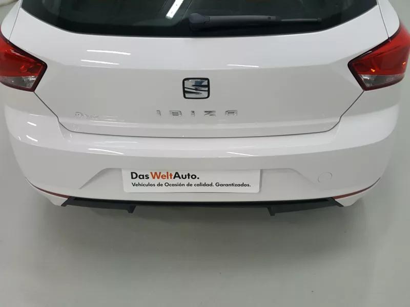 SEAT IBIZA Gasolina 2020 segunda-mano Jaén