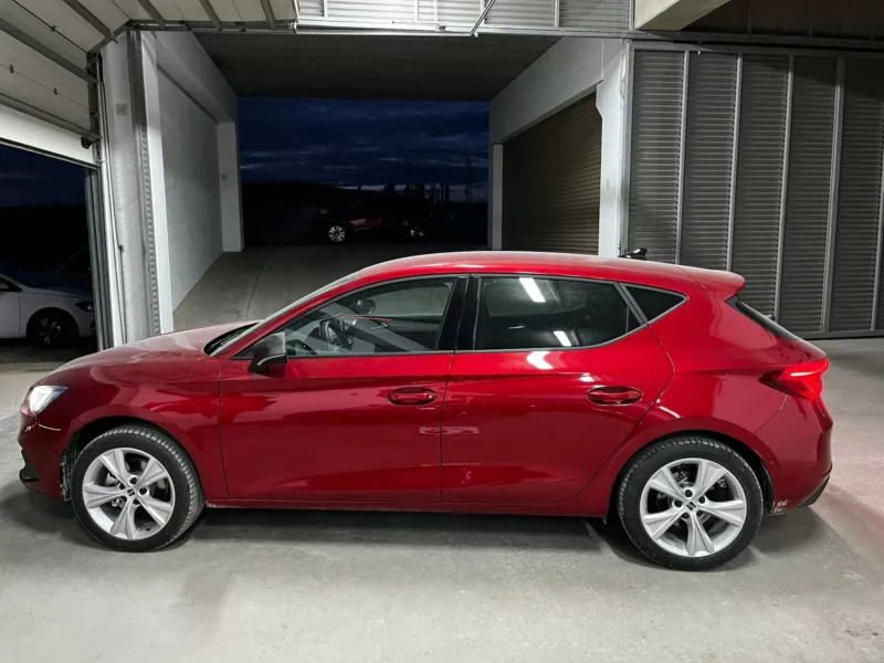 SEAT LEON Gasolina 2024 km 0 Jaén