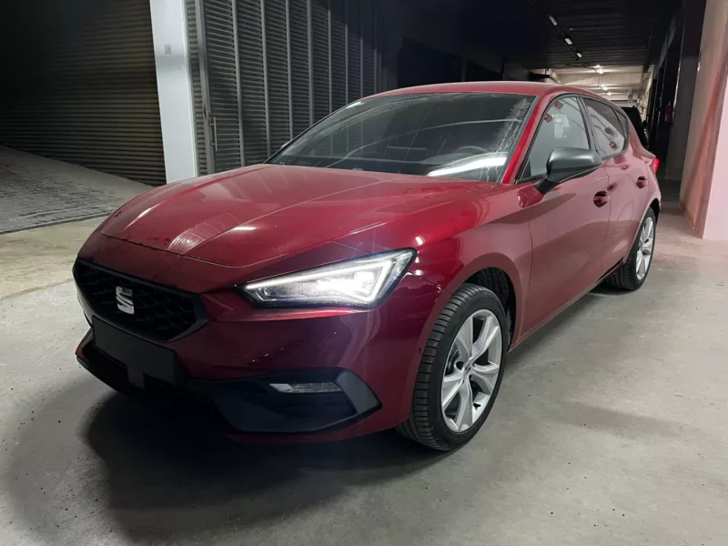 SEAT LEON Gasolina 2024 km 0 Jaén