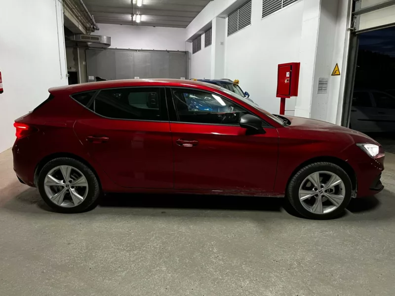 SEAT LEON Gasolina 2024 km 0 Jaén