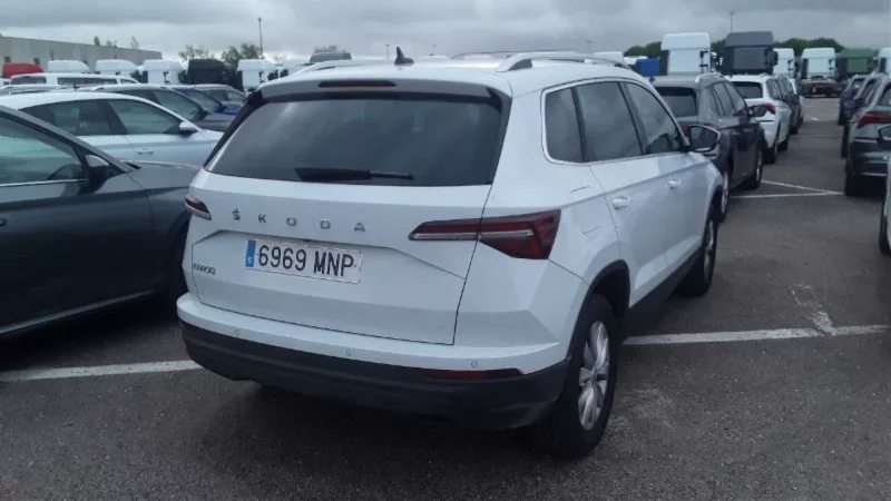 SKODA KAROQ Diesel 2024 segunda-mano Jaén