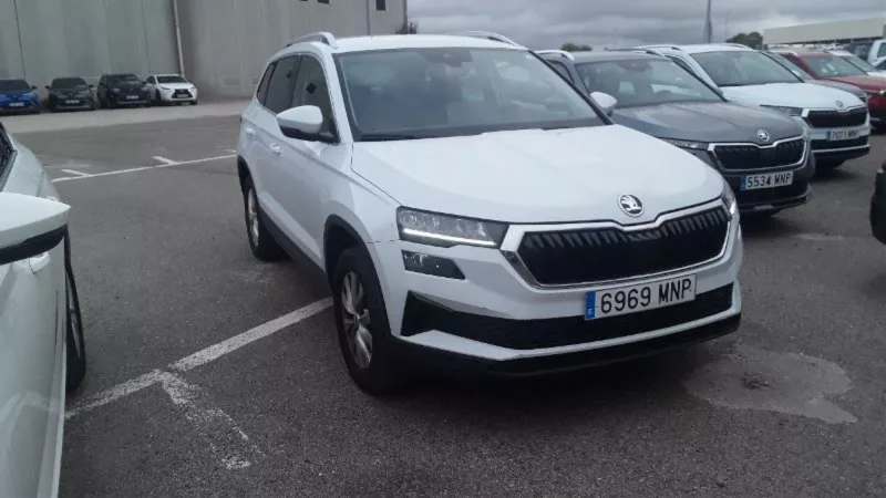 SKODA KAROQ Diesel 2024 segunda-mano Jaén