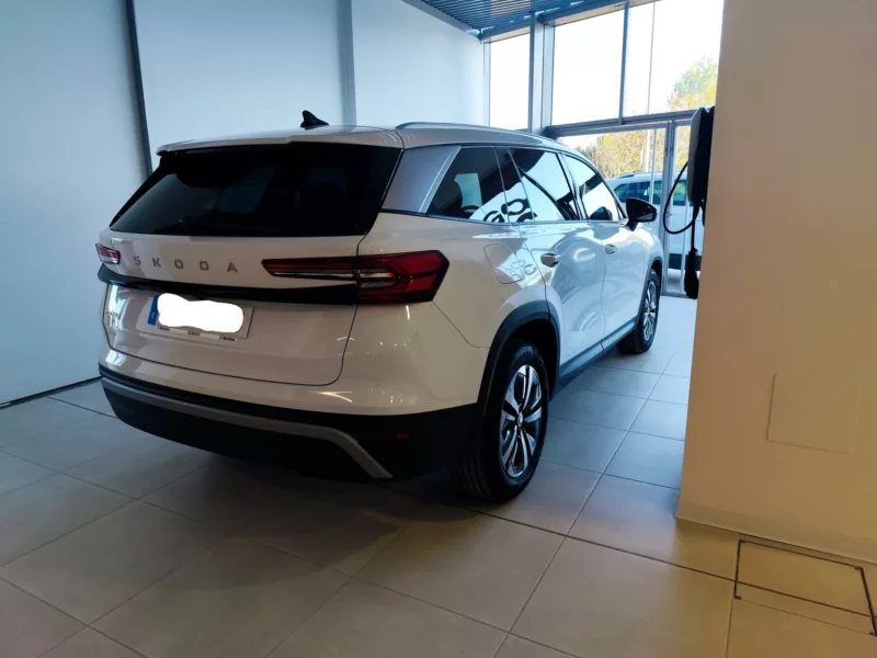 SKODA KODIAQ Hibrido 2024 km 0 Jaén