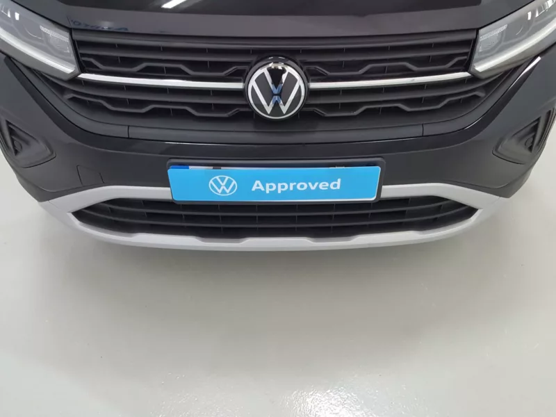 VOLKSWAGEN T-CROSS Gasolina 2024 segunda-mano Jaén