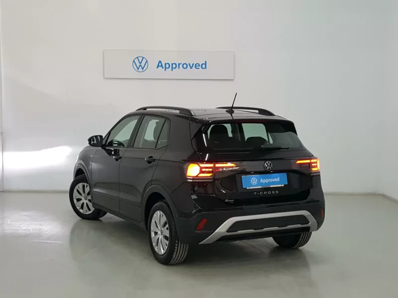 VOLKSWAGEN T-CROSS Gasolina 2024 segunda-mano Jaén