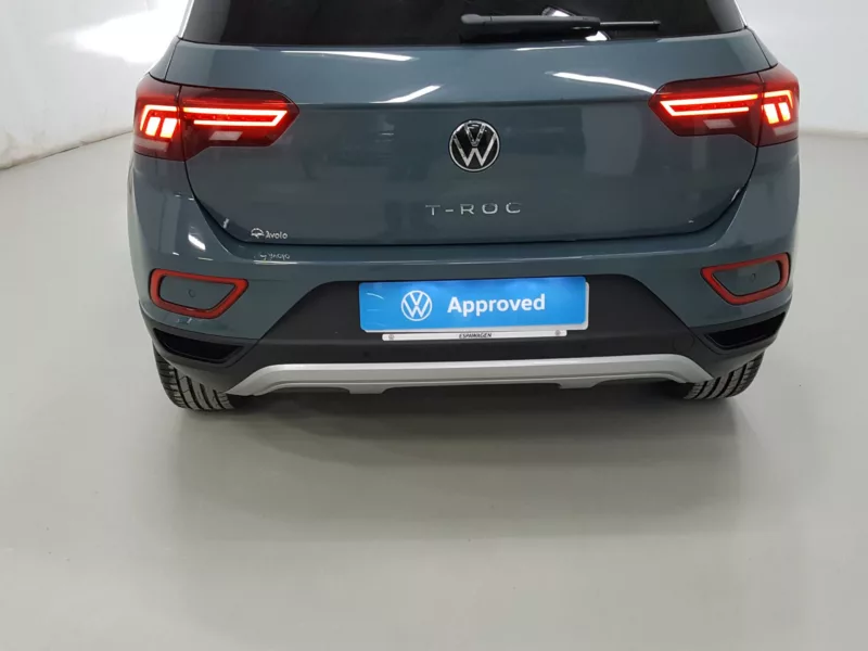 VOLKSWAGEN T-ROC Gasolina 2024 segunda-mano Jaén