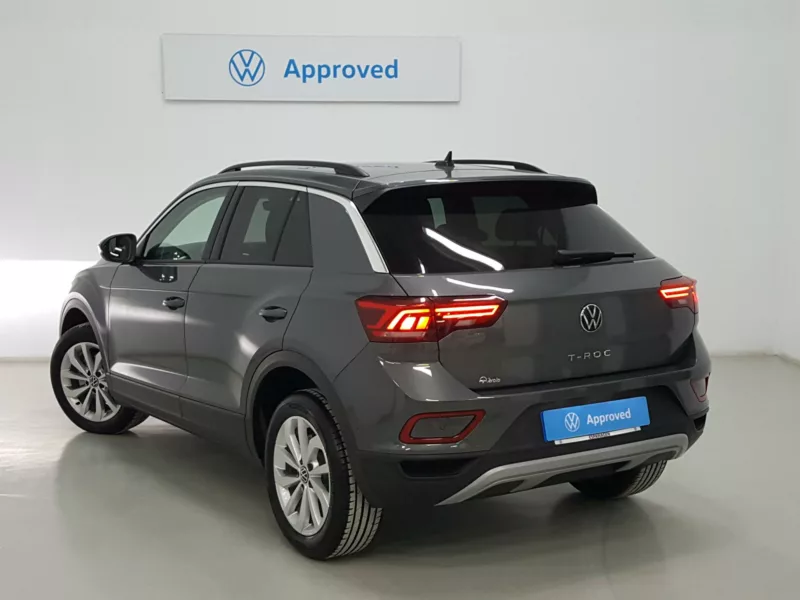 VOLKSWAGEN T-ROC Gasolina 2024 segunda-mano Jaén