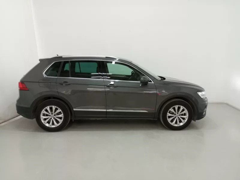 VOLKSWAGEN TIGUAN Diesel 2020 segunda-mano Jaén