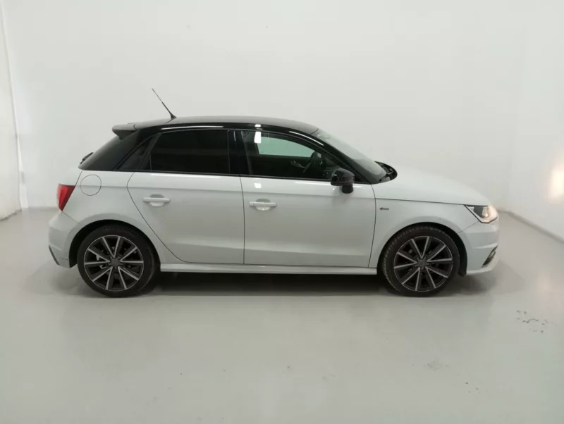 AUDI A1 SPORTBACK Gasolina 2015 segunda-mano Jaén