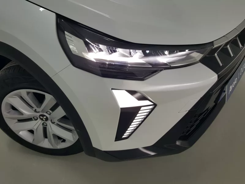 MITSUBISHI ASX Hibrido 2025 segunda-mano Jaén