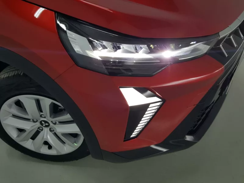 MITSUBISHI ASX Hibrido 2025 segunda-mano Jaén