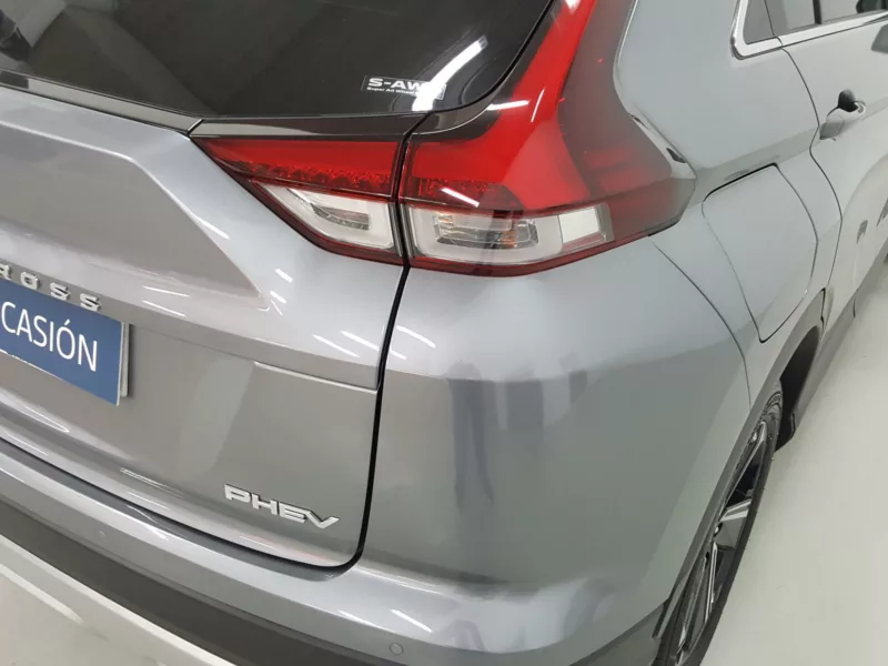 MITSUBISHI ECLIPSE CROSS PHEV Hibrido enchufable 2025 segunda-mano Jaén