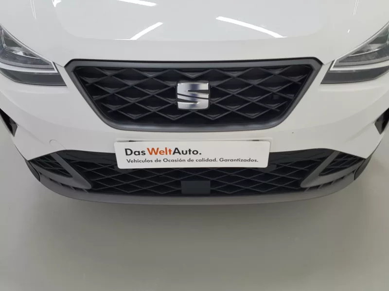 SEAT ARONA Gasolina 2024 segunda-mano Jaén