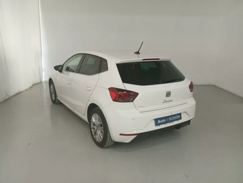 SEAT IBIZA Gasolina 2024 segunda-mano Jaén