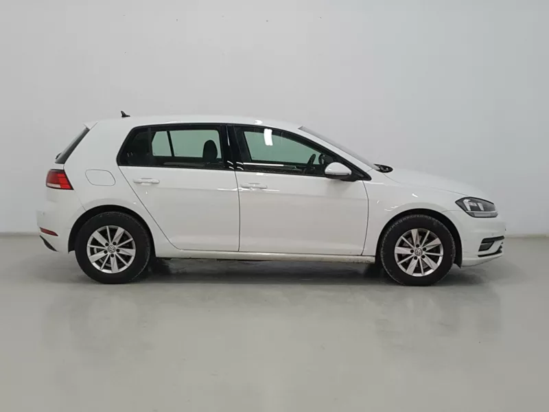 VOLKSWAGEN GOLF Diesel 2020 segunda-mano Jaén