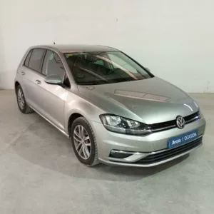 VOLKSWAGEN GOLF Gasolina 2018 segunda-mano Jaén