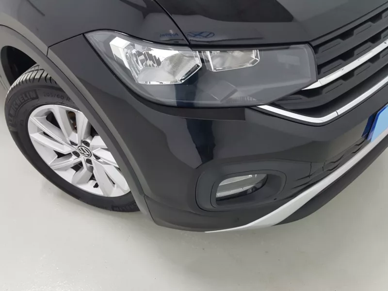 VOLKSWAGEN T-CROSS Gasolina 2021 segunda-mano Jaén