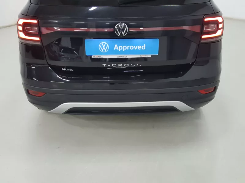 VOLKSWAGEN T-CROSS Gasolina 2021 segunda-mano Jaén