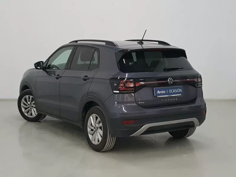 VOLKSWAGEN T-CROSS Gasolina 2023 segunda-mano Jaén