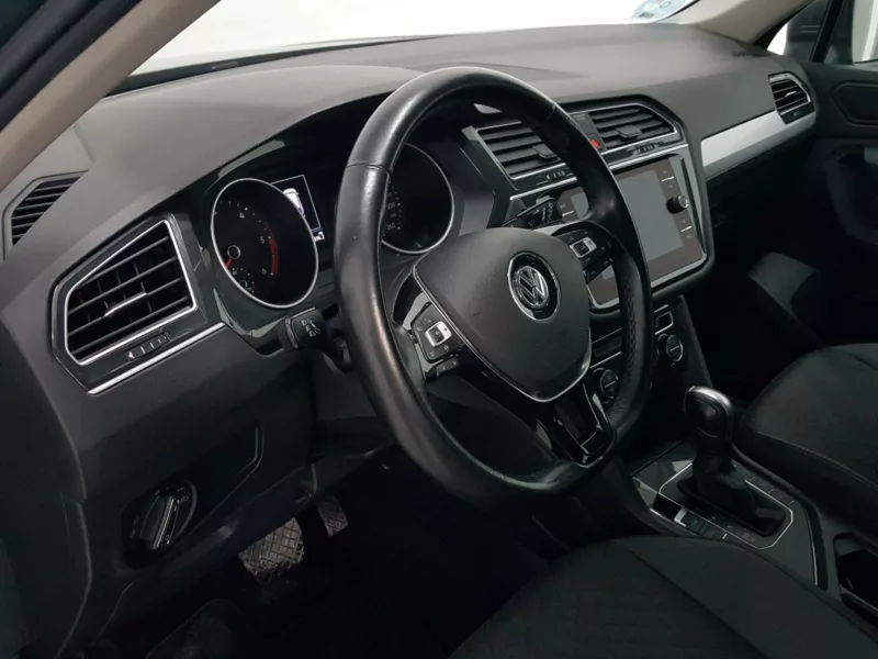 VOLKSWAGEN TIGUAN Diesel 2020 segunda-mano Jaén