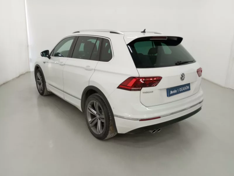 VOLKSWAGEN TIGUAN Gasolina 2019 segunda-mano Jaén