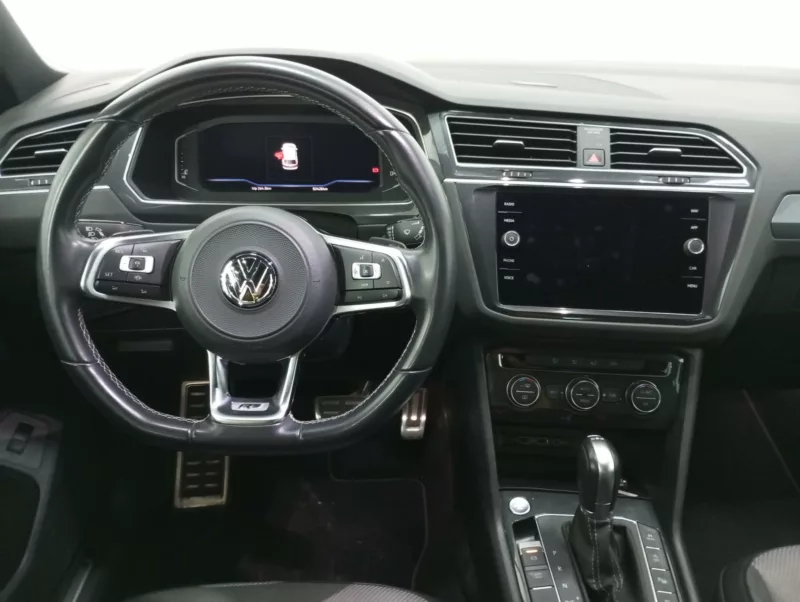 VOLKSWAGEN TIGUAN Gasolina 2019 segunda-mano Jaén