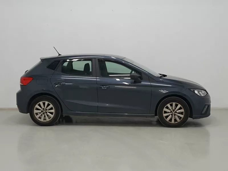 SEAT IBIZA Gasolina 2019 segunda-mano Jaén