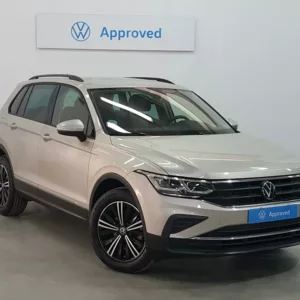 Volkswagen Segunda mano 15 VOLKSWAGEN TIGUAN Gasolina 2024 segunda-mano Jaén