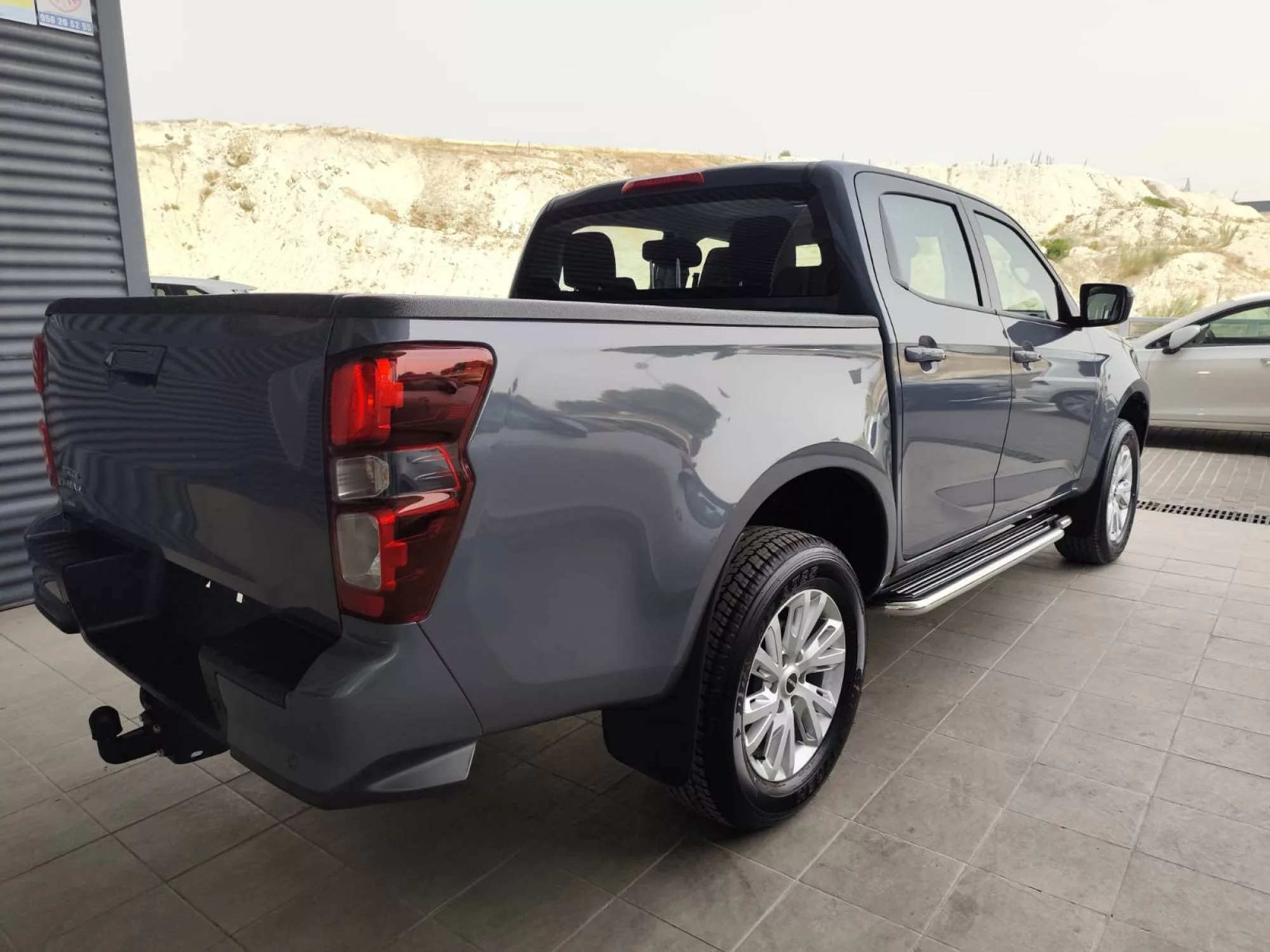 ISUZU N60 BB 4X4 AT N60 BB AUTOMATICO 8 Isuzu N60 BB 4X4 AT Diesel nuevo entrega inmediata Jaén