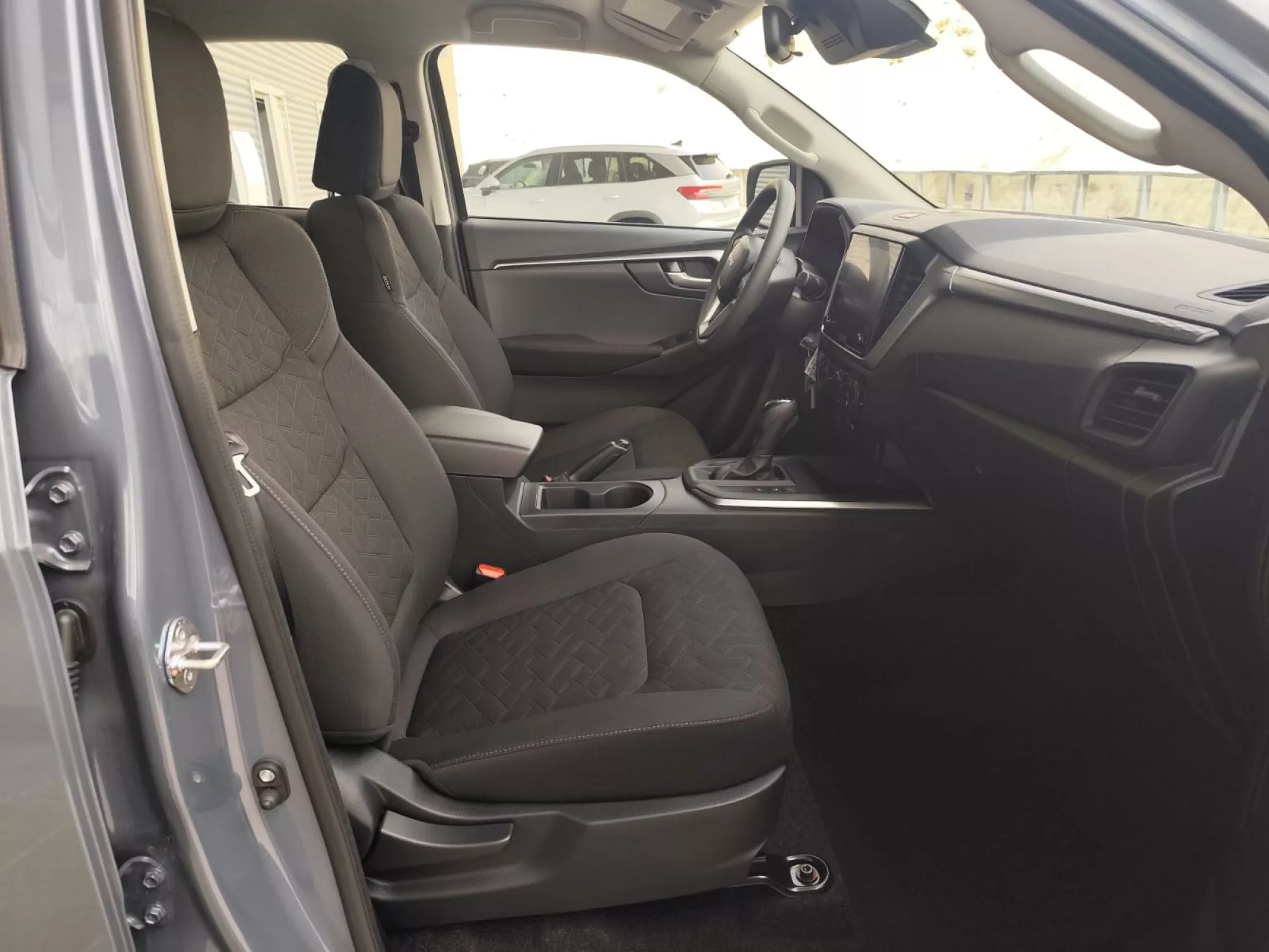 ISUZU N60 BB 4X4 AT N60 BB AUTOMATICO 23 Isuzu N60 BB 4X4 AT Diesel nuevo entrega inmediata Jaén