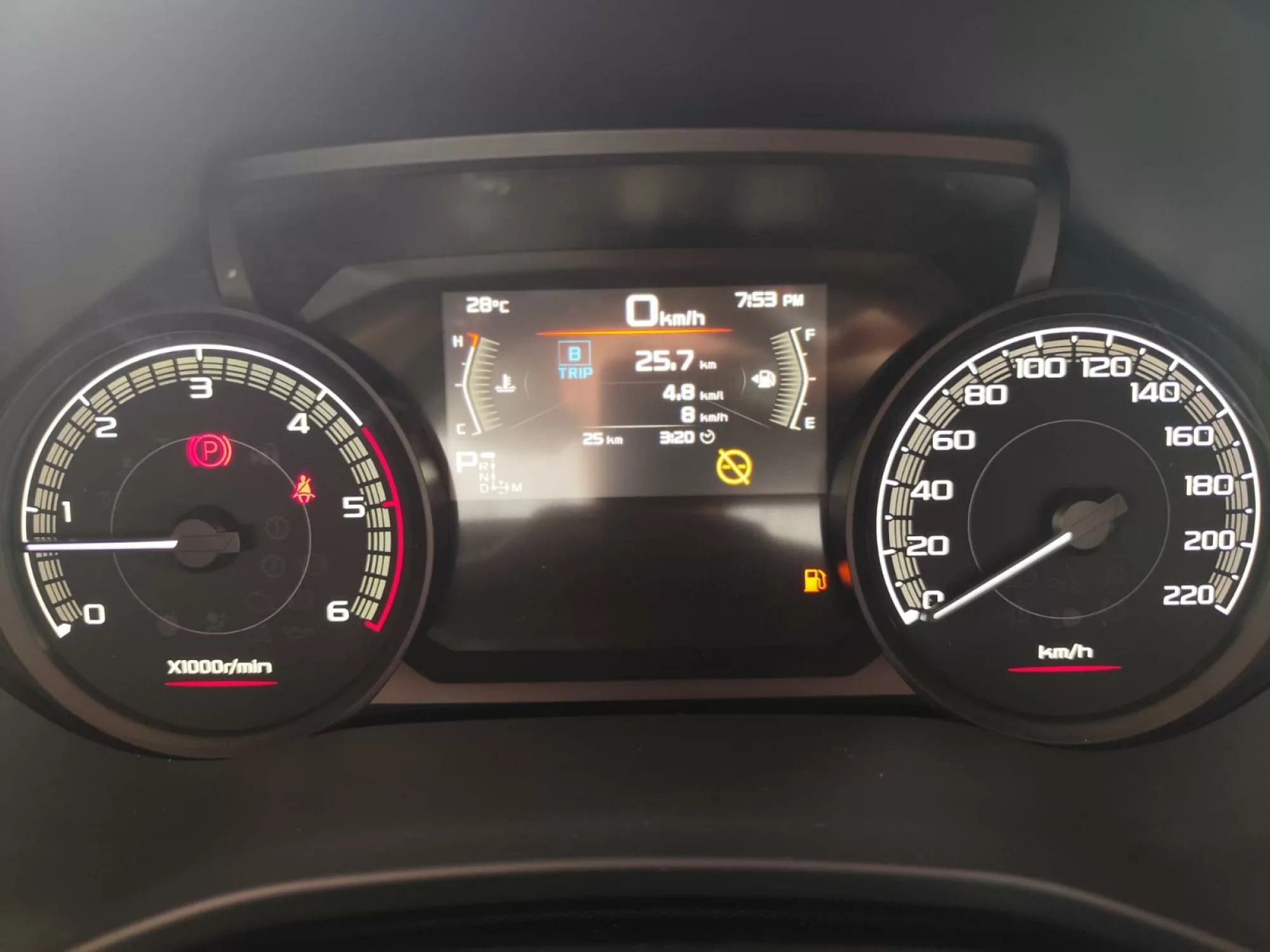 ISUZU N60 BB 4X4 AT N60 BB AUTOMATICO 26 Isuzu N60 BB 4X4 AT Diesel nuevo entrega inmediata Jaén