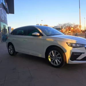 SKODA SCALA Gasolina 2025 km 0 Jaén