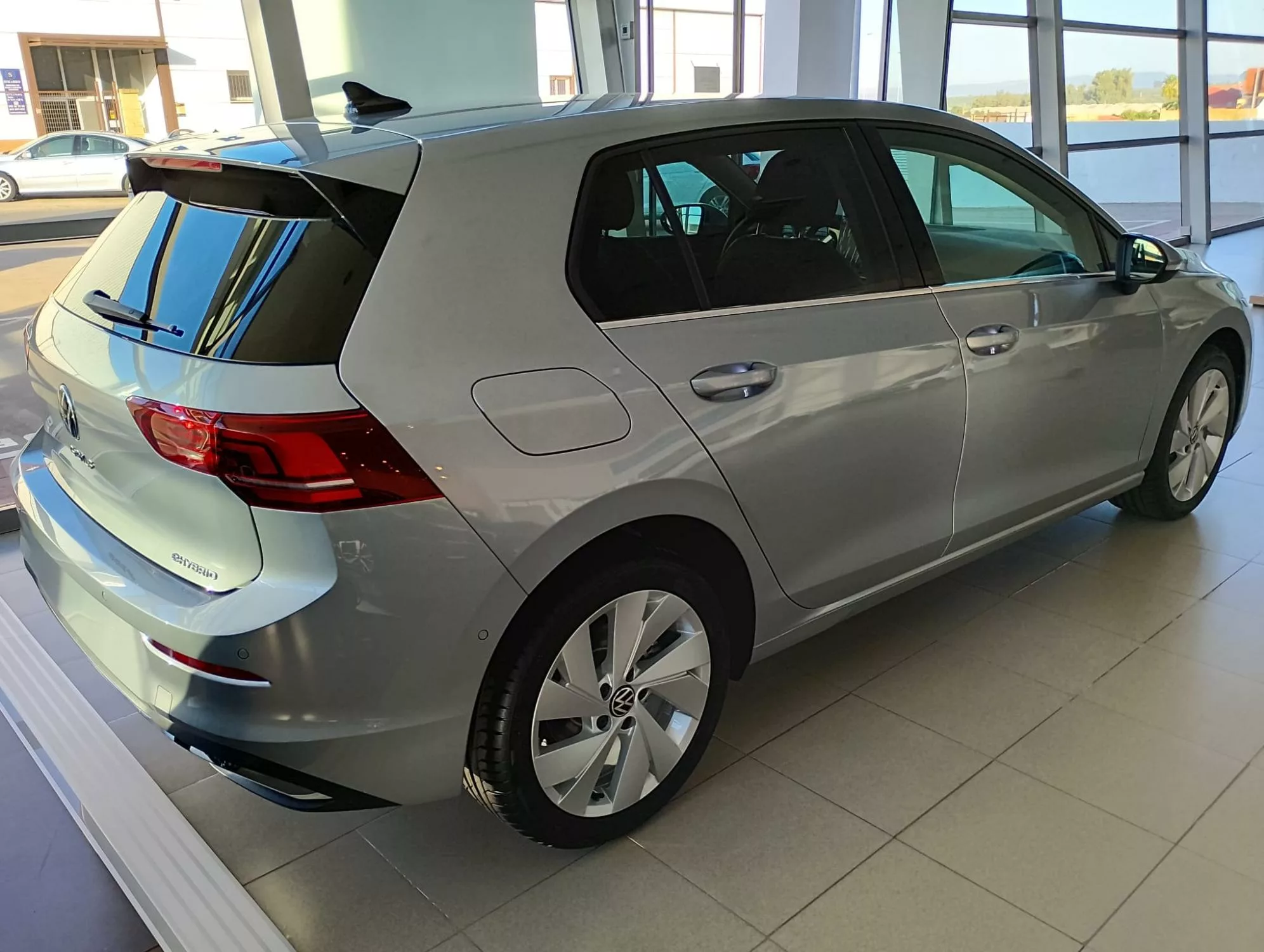 VOLKSWAGEN GOLF GOLF STYLE 1.5 TSI EHYBRID 110 KW (150 CV) / 85 KW (115 CV) AUTOMÁTICO DSG 6 VEL. 5 VOLKSWAGEN GOLF Hibrido enchufable 2025 km 0 Jaén