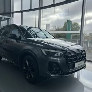 AUDI Q7 Hibrido nuevo entrega inmediata Jaén