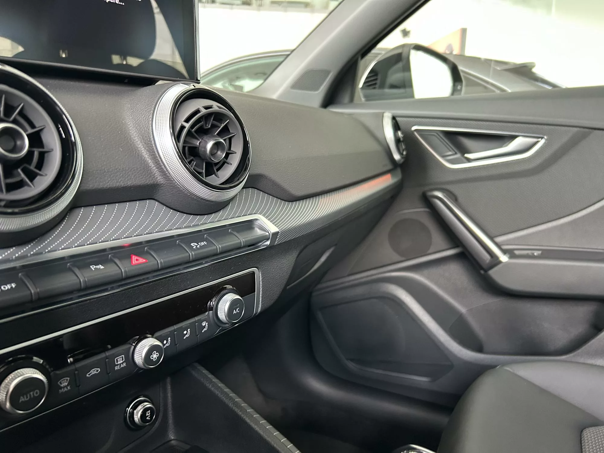 AUDI Q2 ADRENALIN BLACK 35 TDI 8 AUDI Q2 Diesel nuevo entrega inmediata Jaén