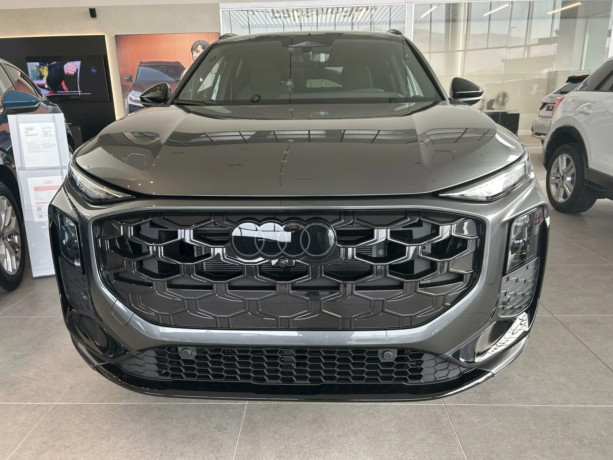 AUDI Q3 SUV BLACK LINE 2 AUDI Q3 Hibrido enchufable nuevo entrega inmediata Jaén