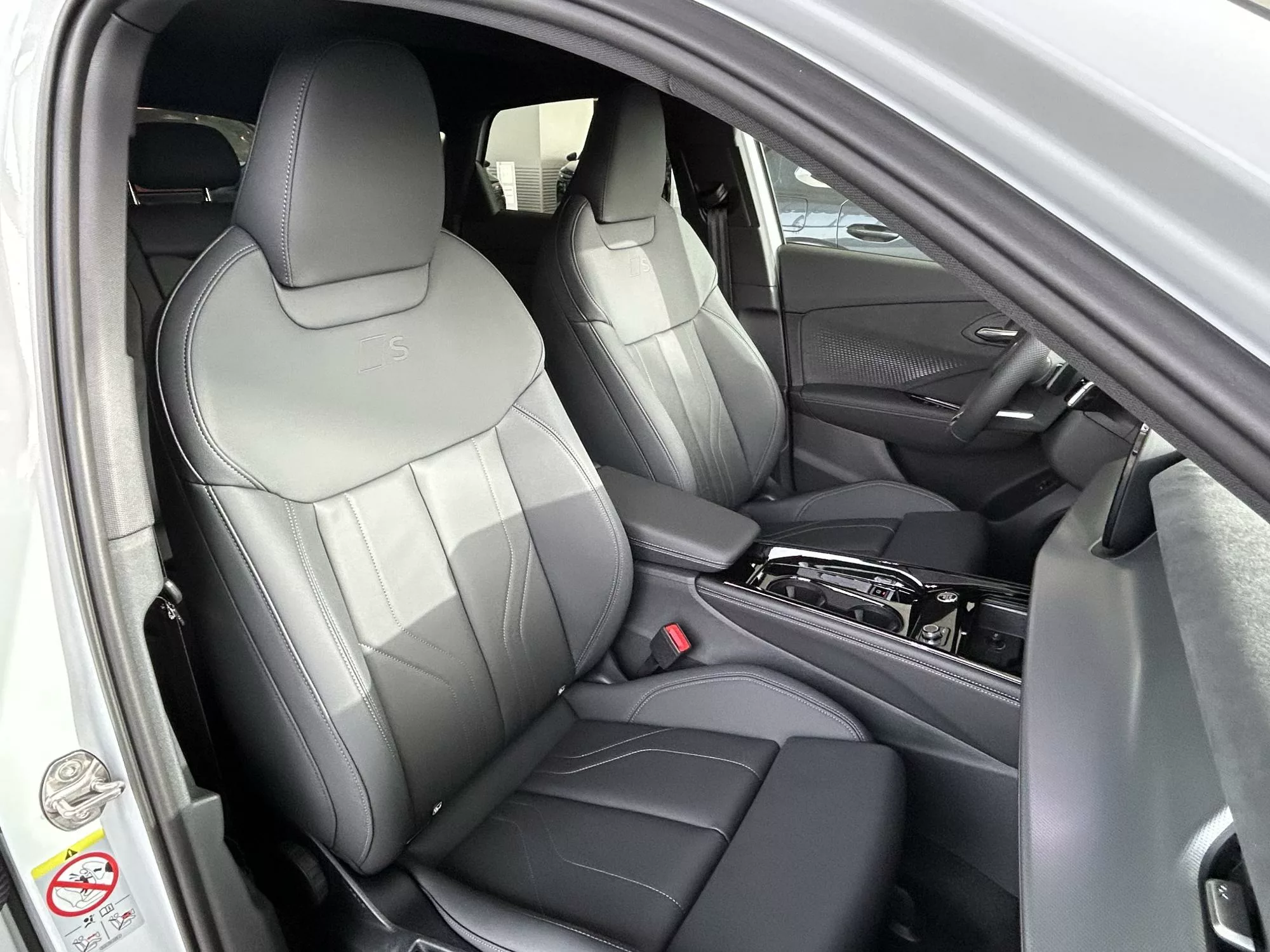 AUDI Q3 SPORTBACK LAUNCH EDITION 15 AUDI Q3 Sportback Gasolina nuevo entrega inmediata Jaén