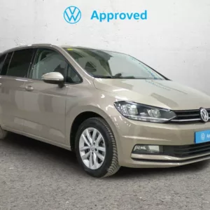 Turismos 45 VOLKSWAGEN TOURAN Diesel 2016 segunda-mano Jaén
