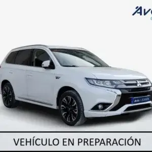 MITSUBISHI OUTLANDER Hibrido enchufable 2018 segunda-mano Jaén