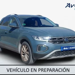 Busca tu vehículo 4 VOLKSWAGEN T-ROC Gasolina 2023 segunda-mano Jaén