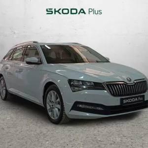 SKODA SUPERB COMBI Diesel 2022 segunda-mano Jaén