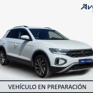 VOLKSWAGEN T-ROC Gasolina 2022 segunda-mano Jaén