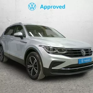 VOLKSWAGEN TIGUAN Gasolina 2022 segunda-mano Jaén