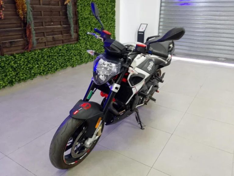 APRILIA SHIVER 900 Gasolina 2017 segunda-mano Granada