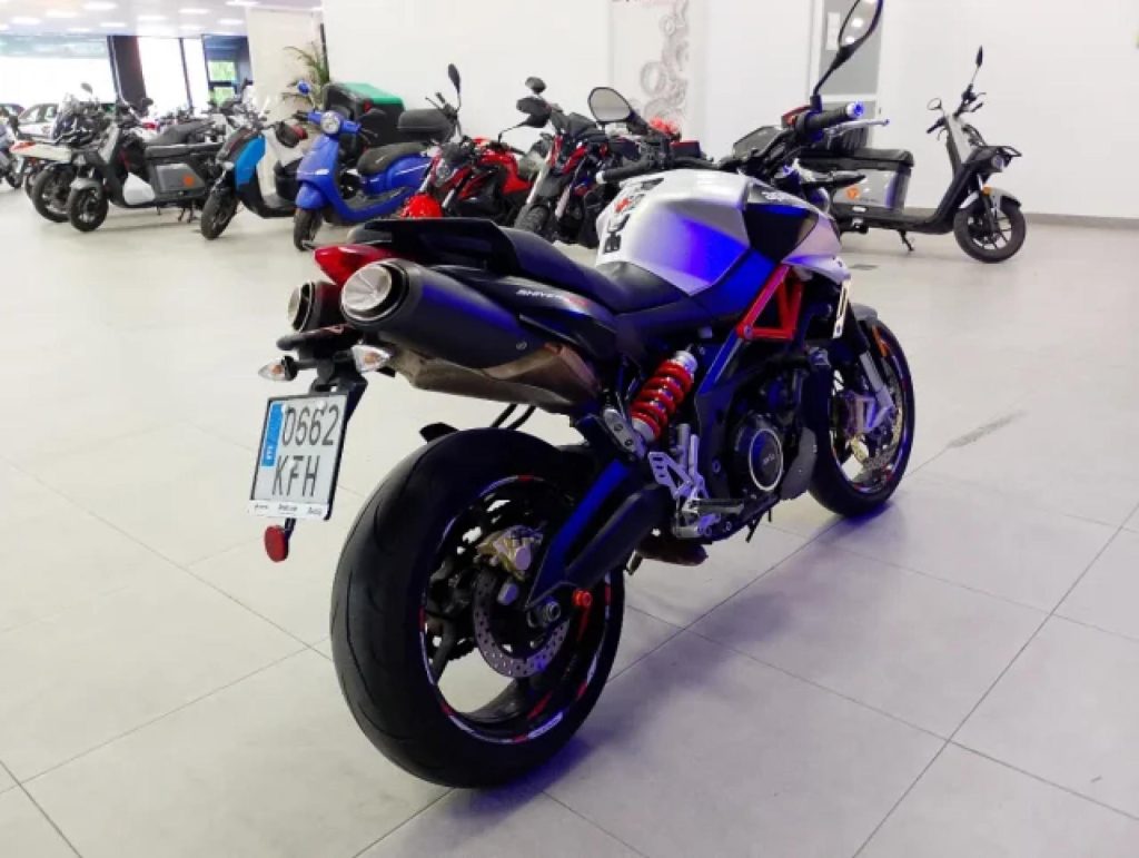 APRILIA SHIVER 900 Gasolina 2017 segunda-mano Granada