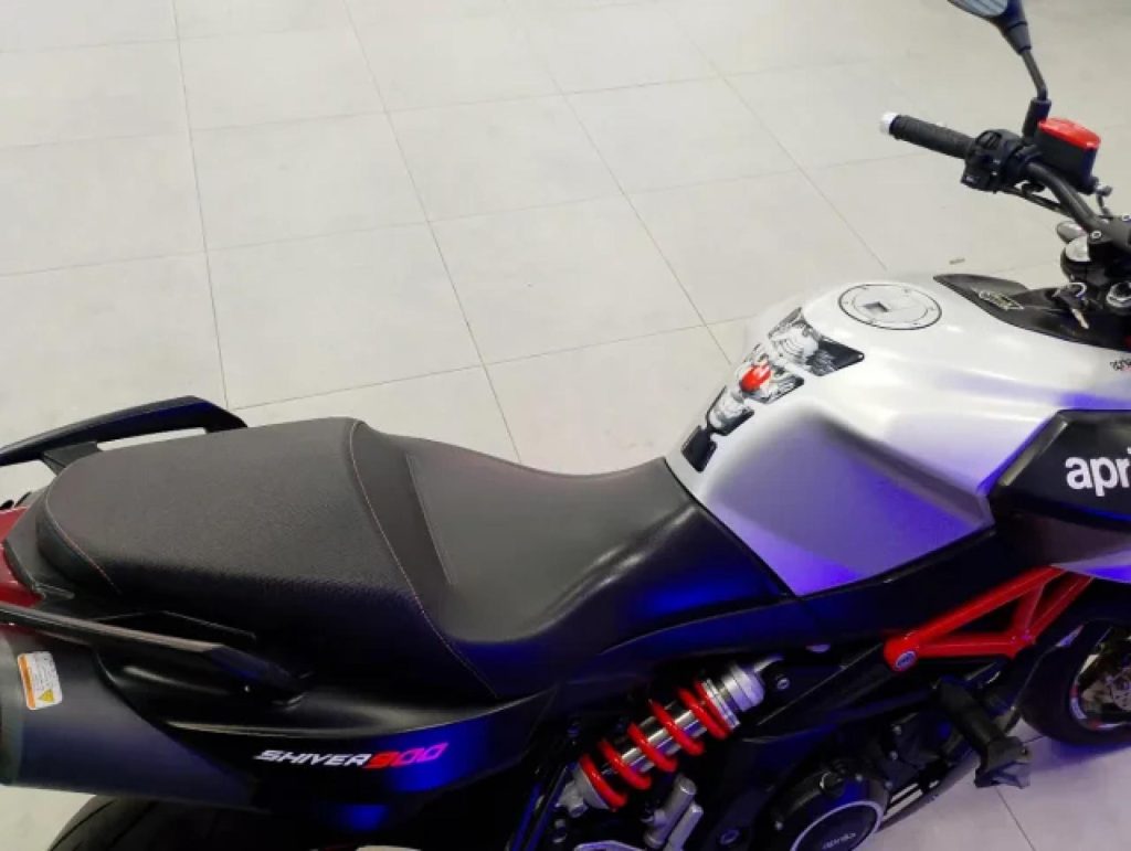 APRILIA SHIVER 900 Gasolina 2017 segunda-mano Granada