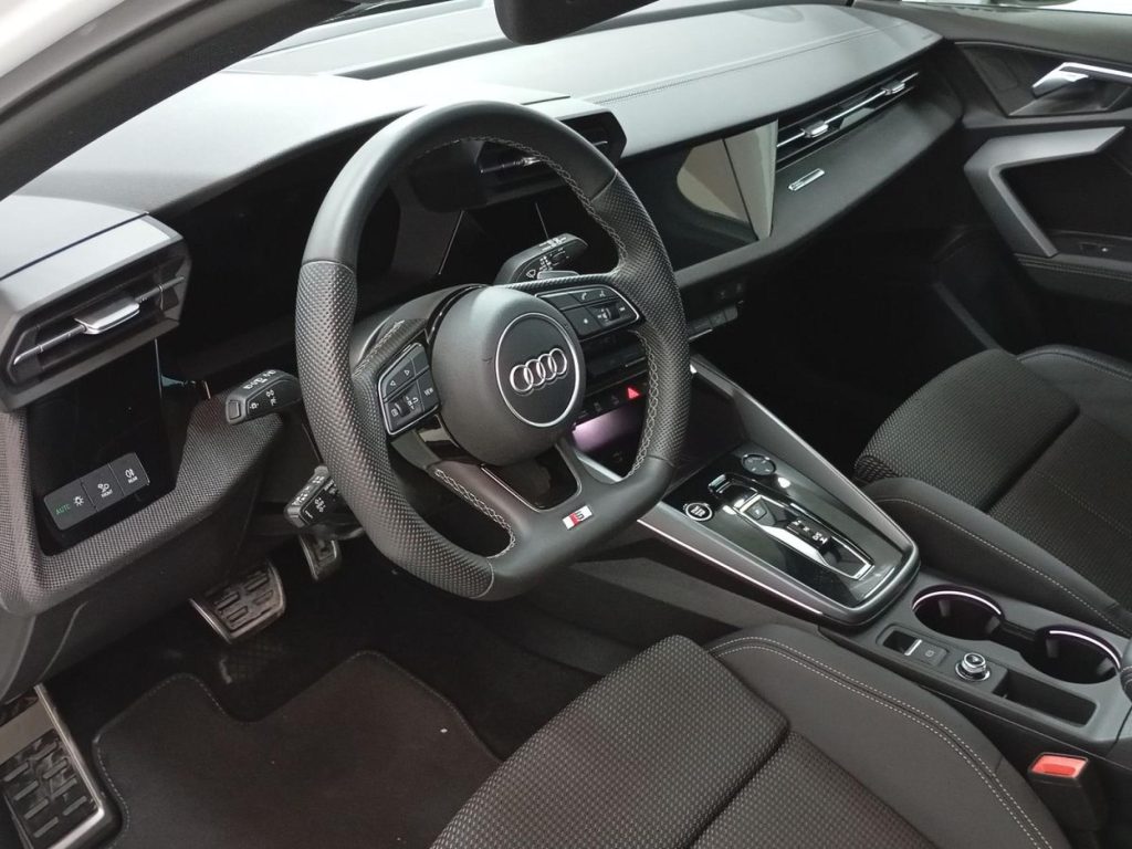 AUDI A3 Hibrido 2025 km 0 Jaén