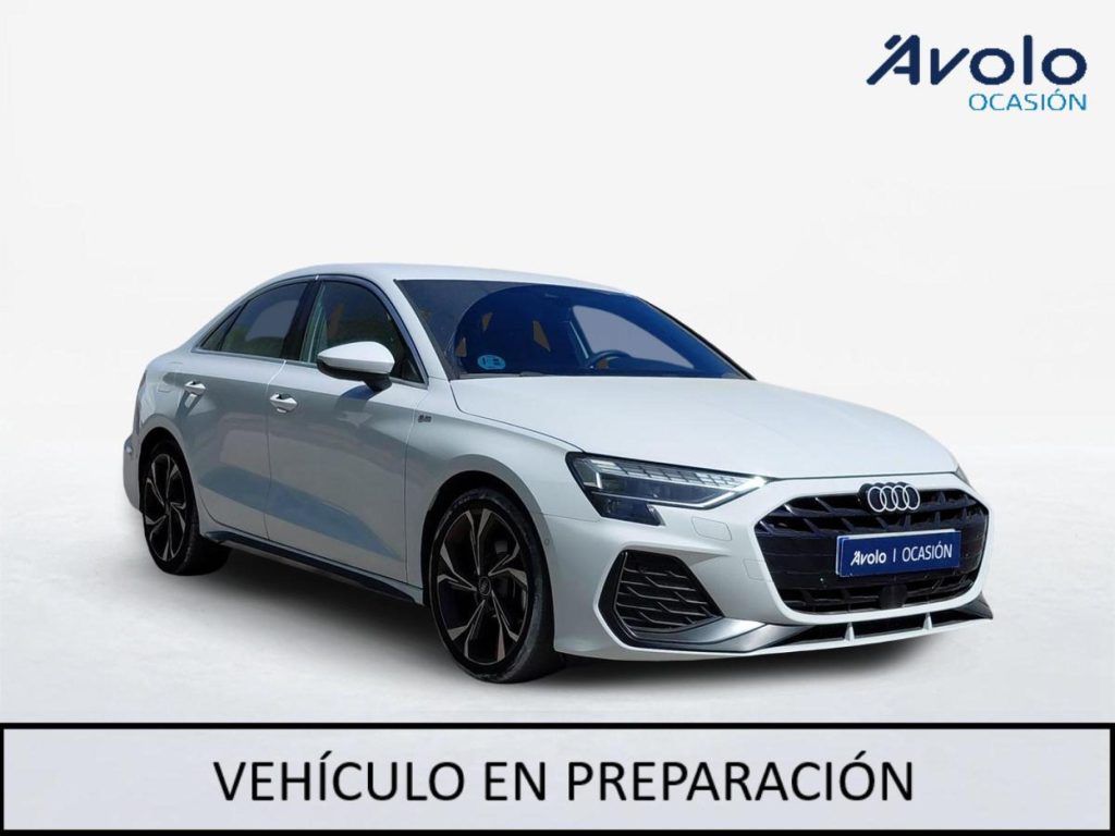 AUDI A3 SEDAN Diesel 2025 segunda-mano Jaén