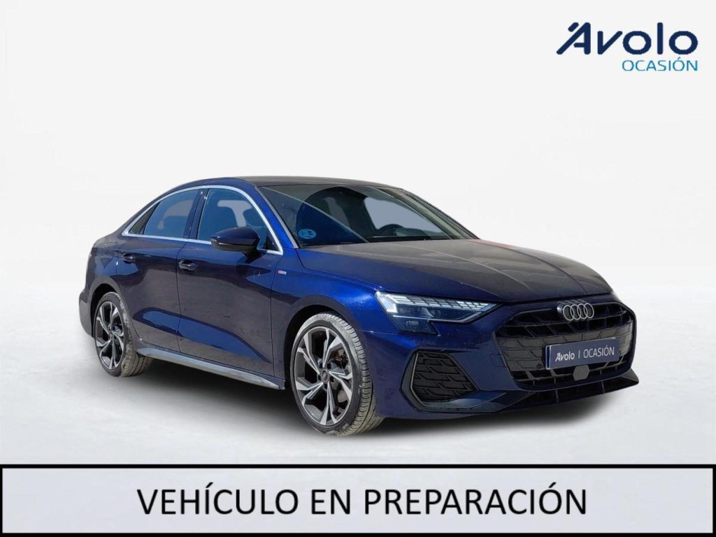 AUDI A3 SEDAN Diesel 2025 segunda-mano Jaén